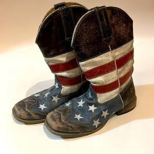 Roper Cowgirl boots, USA flag size 3 used in a great condition